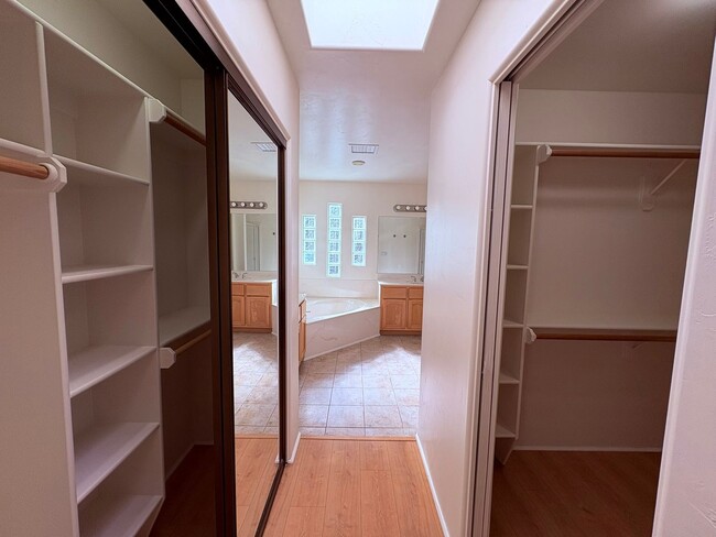 Building Photo - 85 Alta Vista Dr