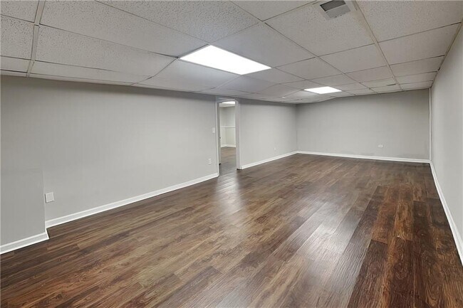 Building Photo - 2242 Josephine Ct