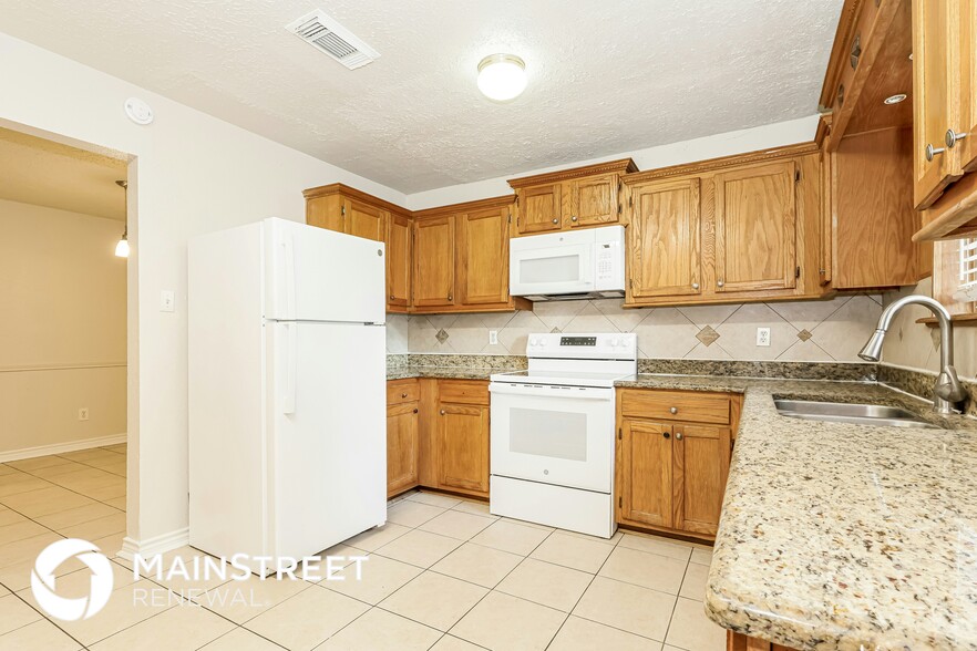 Building Photo - 4307 Mossygate Dr