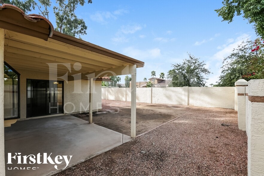 Building Photo - 2994 N Benson Ln