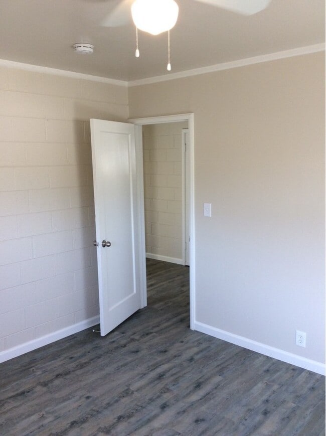 Building Photo - APPLY FOR THIS BEAUTIFUL HOME TODAY!
