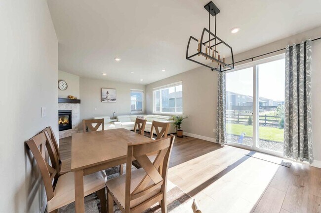Building Photo - Spacious 3 bed 3 bath 2-story comfortable and stylish home in desirable location in Parker