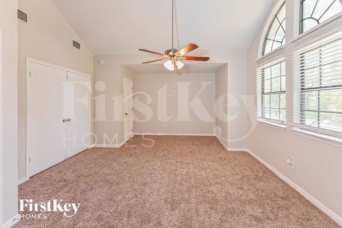 Building Photo - 8571 Spring Green Dr