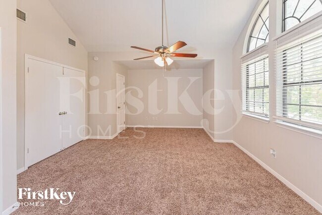 Building Photo - 8571 Spring Green Dr