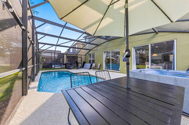 Building Photo - 8522 Sunrise Key Dr