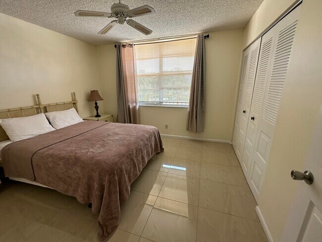 Building Photo - 14671 Bonaire Blvd