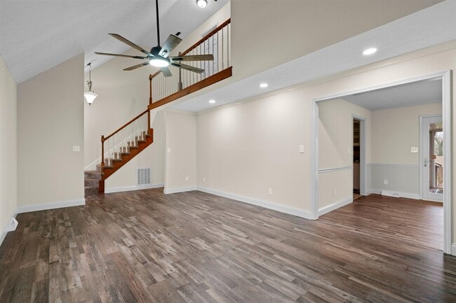 Building Photo - 1745 Ewing Ford Rd