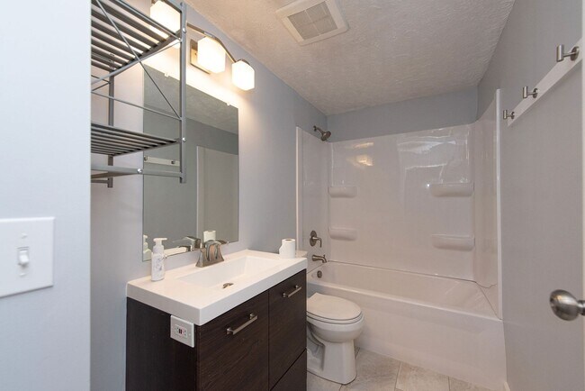 Building Photo - 4286 Boyne Ct