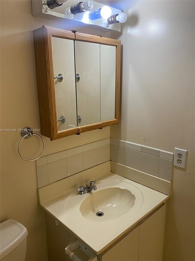 Building Photo - 2055 SW 122nd Ave