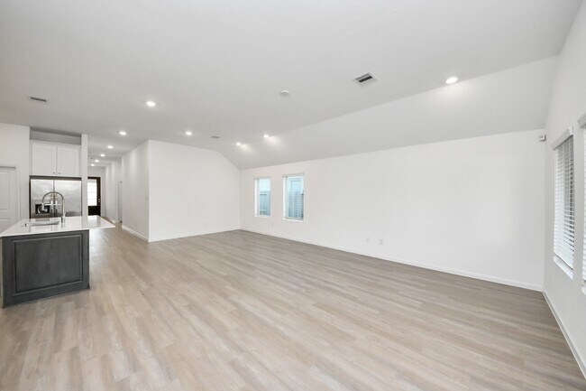 Building Photo - 30327 Tall Fescue Dr