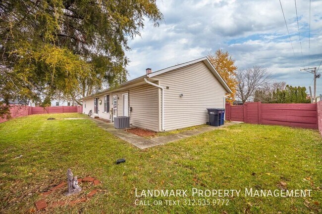 Building Photo - 654 Cambridge Ave