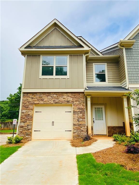 Building Photo - 1101 N Village Dr