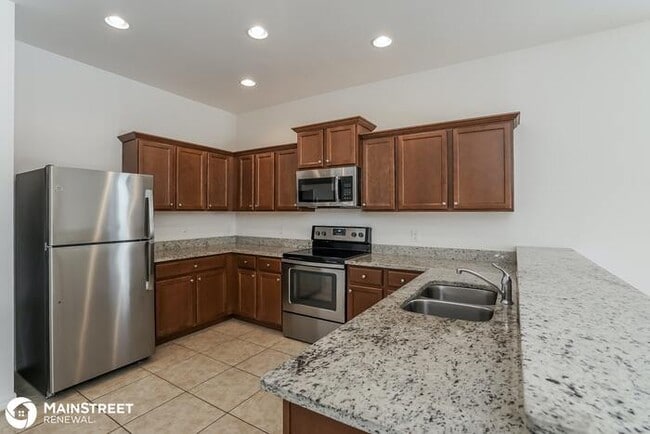 Building Photo - 945 SW 6th Pl