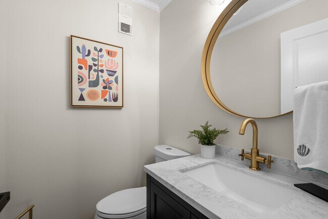 Building Photo - Shore Thing: Seasonal Beachfront Rental (Nov 1 - February 28, 2026)