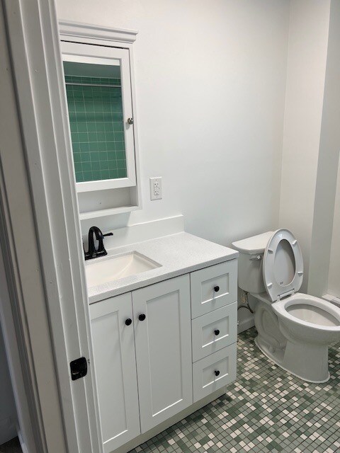 Building Photo - 27157 Woodward Ave