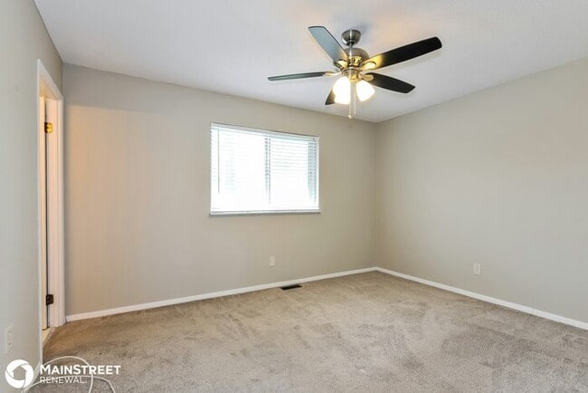 Building Photo - 4915 Sefton Dr