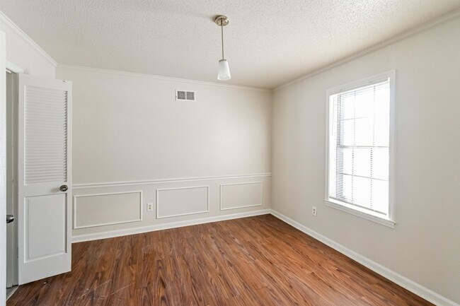 Building Photo - 4562 Cognac Cove