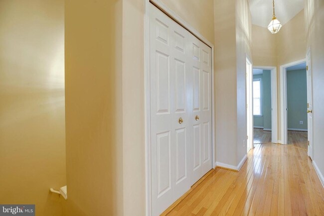 Building Photo - 4609 Fair Valley Dr
