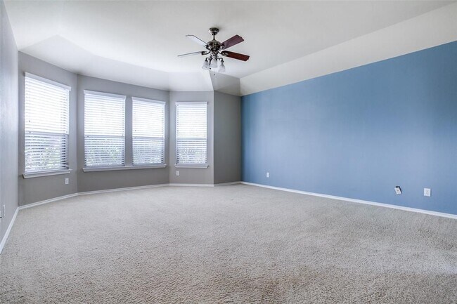 Building Photo - 2609 Oakland Way