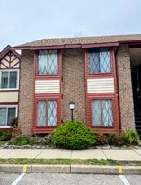 Building Photo - 65 Chelsea Cir