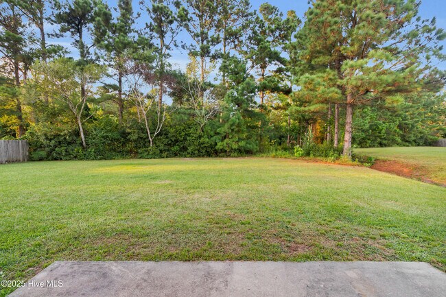Building Photo - 152 Crooked Run Dr