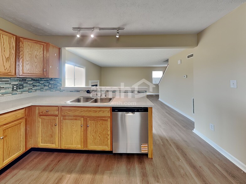 Building Photo - 5705 Valhalla Way