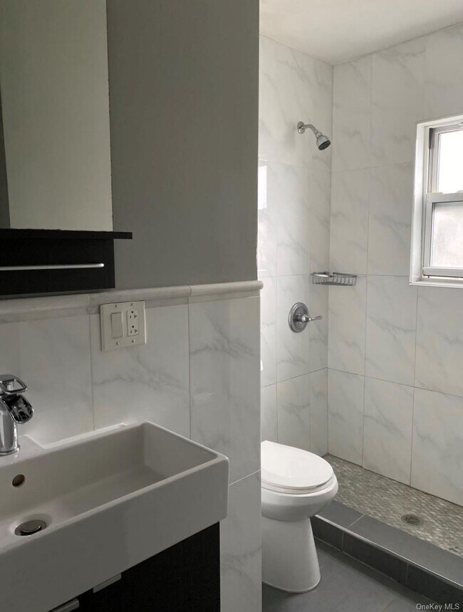 Building Photo - 173 Wyckoff Ave