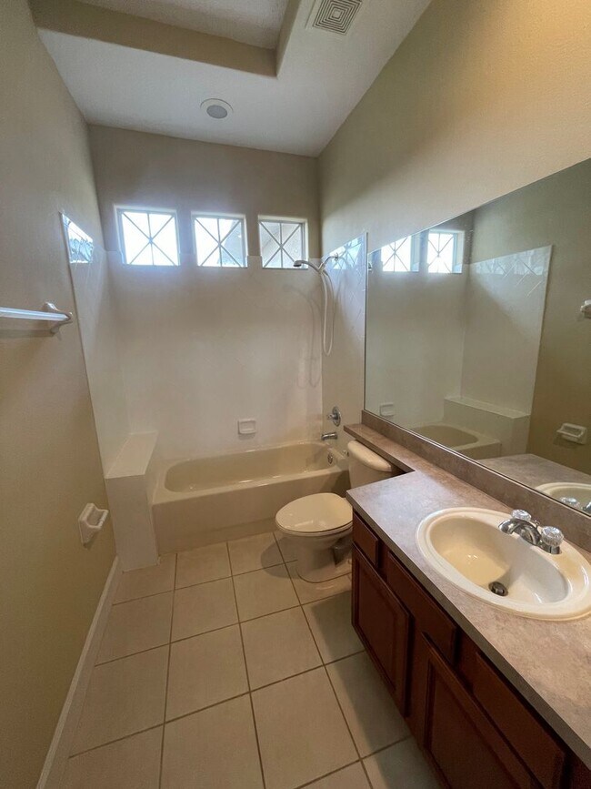 Building Photo - BAY ISLE-POOL HOME-14332 Hampshire Bay Cr. Winter Garden, FL 34787