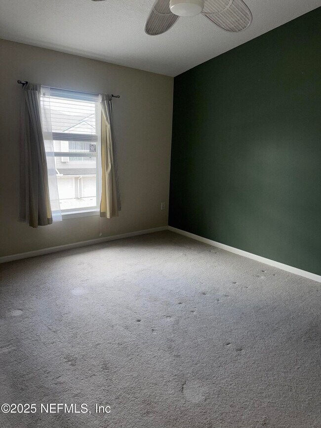 Building Photo - 7067 Deer Lodge Cir