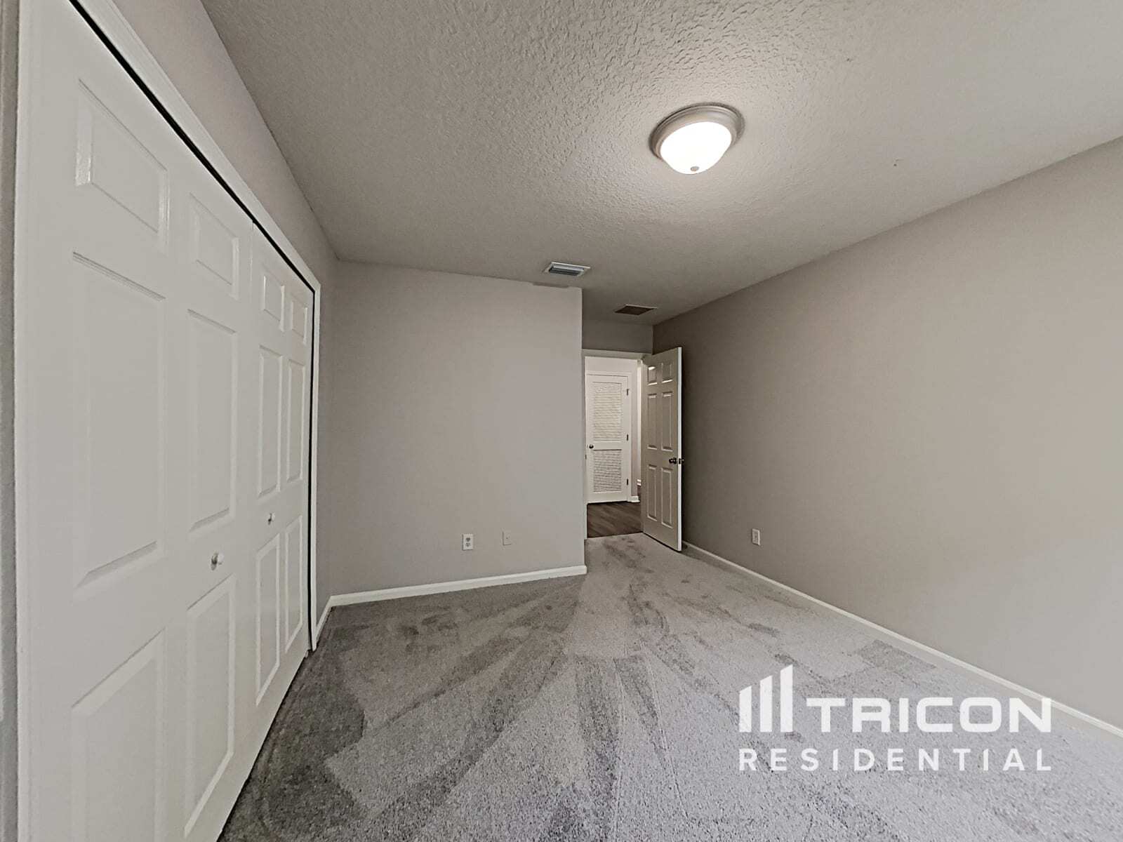 Building Photo - 12264 Deersong Dr