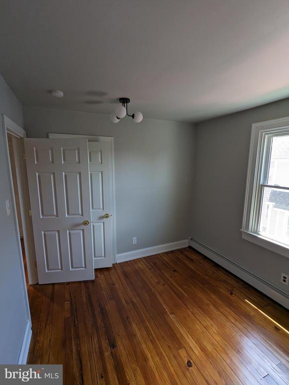 Building Photo - 641 Loraine St