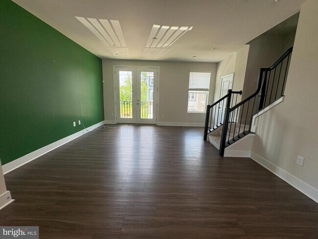 Building Photo - 1815 Betterton Rd