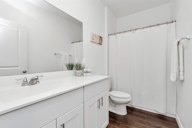Building Photo - 14455 Cedar Ledge Ln
