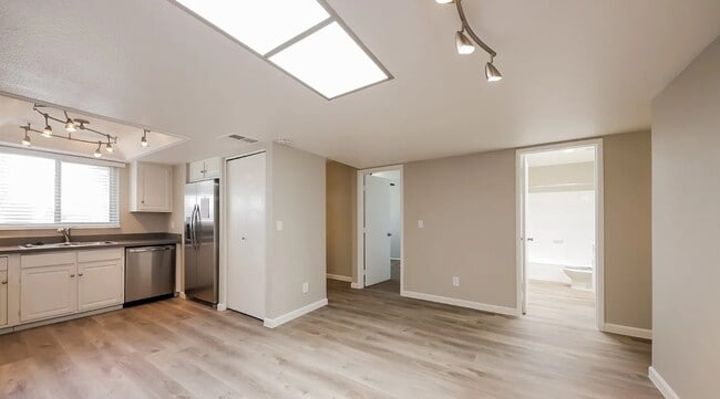 Building Photo - 4343 N 106th Ave