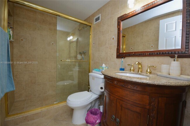 Building Photo - 3725 S Ocean Dr