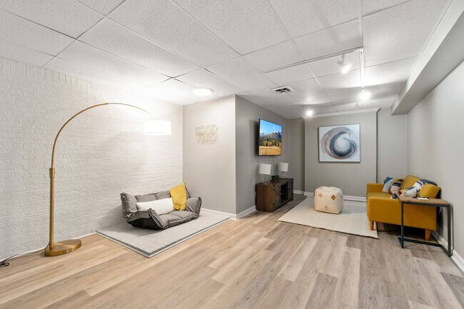 Building Photo - 1207 Timbers Ln