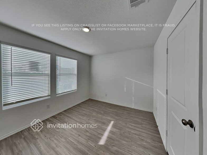 Building Photo - 14331 Estuary Pl