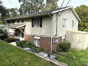 Building Photo - 1530 Siller Terrace
