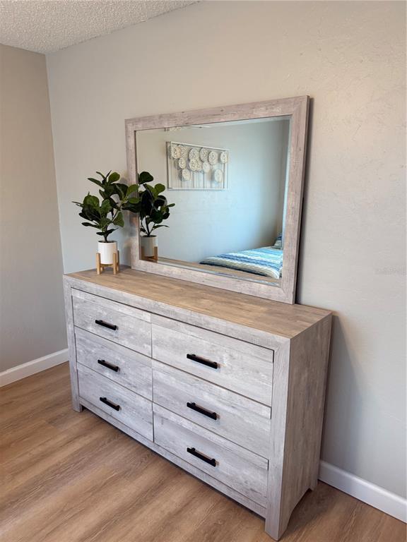 Building Photo - 4711 Santa Barbara Blvd S