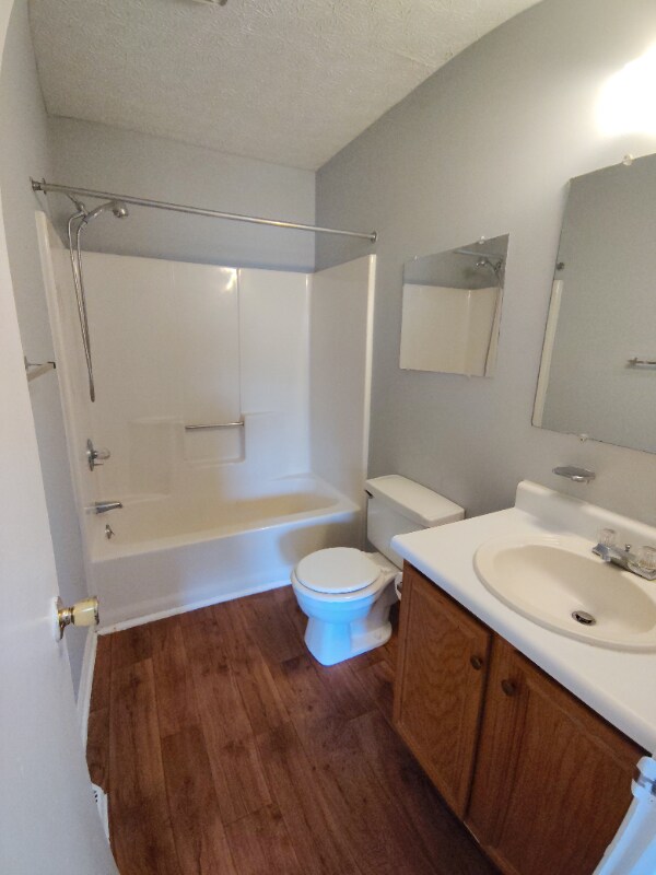 Building Photo - 14 Fonda Dr