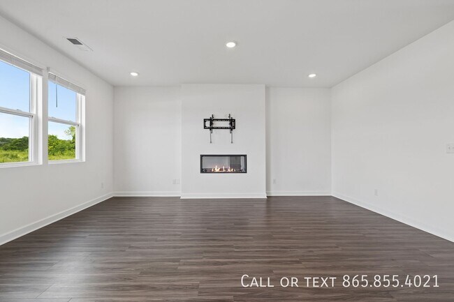 Building Photo - 515 Forsberg Ct