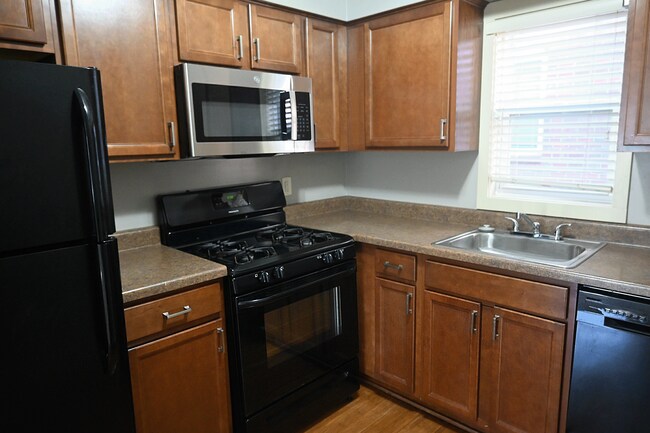 Floorplan - 417 - 421 - 423 N 40th -- Auburn