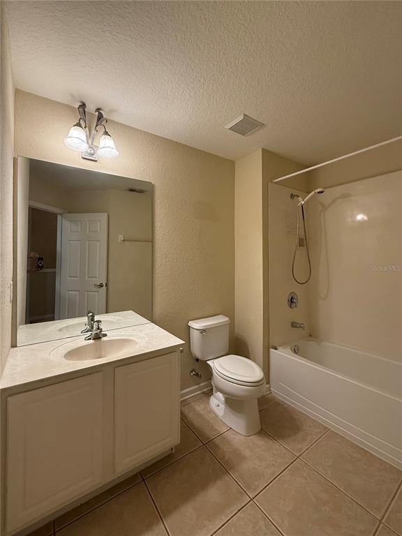 Building Photo - 2865 Polana St