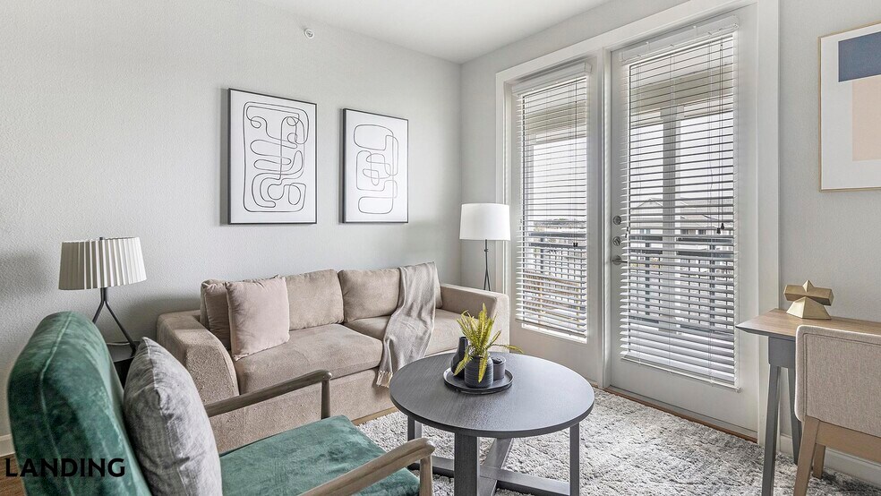 Building Photo - 4300 Cromwell Dr