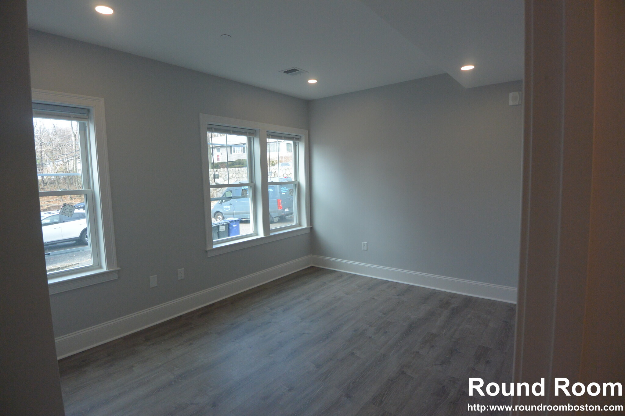 Building Photo - 120 Kenrick St