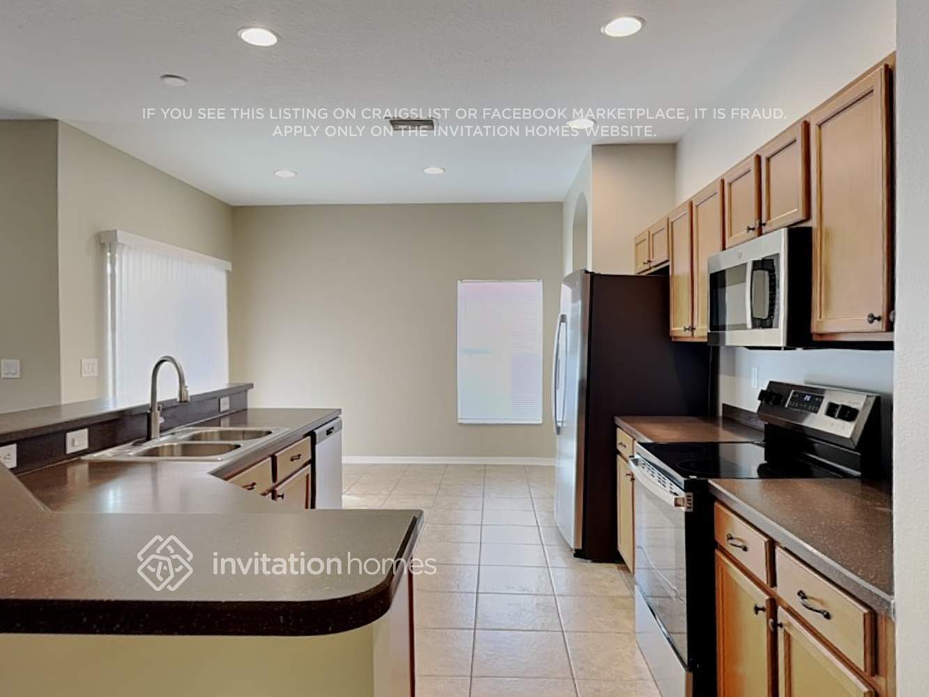 Building Photo - 11208 Shelter Cove Loop