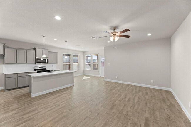 Building Photo - 14405 Antlia Dr
