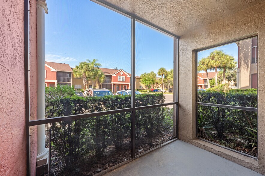 Building Photo - 5725 Baywater Dr