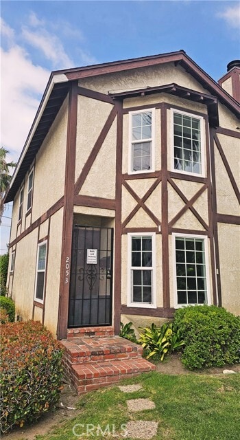 Building Photo - 2053 Barry Ave