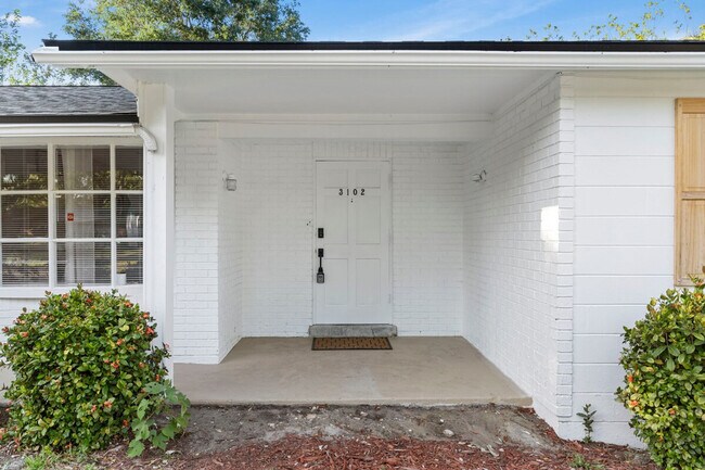 Building Photo - 6507 N 30th St